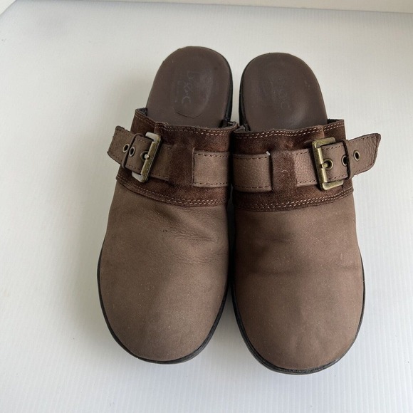 BOC Born Women's Sz 8 Brown Leather Slip On Clogs 2" Wedge Mules Y2K Buckle - Picture 2 of 12